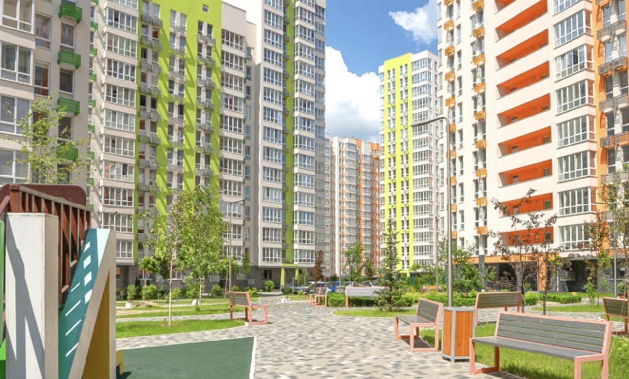 Жд Вокзал Пр Победы 67-В Метро Нивки Парк Шулявка Apartment Kyiv Exterior photo