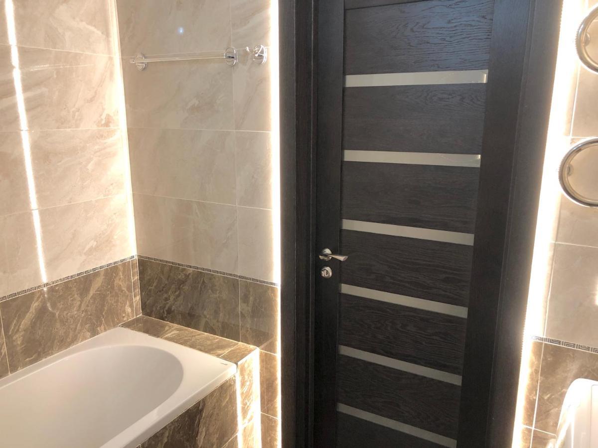 Жд Вокзал Пр Победы 67-В Метро Нивки Парк Шулявка Apartment Kyiv Exterior photo